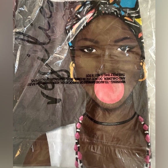 #052 Sz S Extended Tee Shirt Faux Leather 'like' Finish - NewInPack/NWT - Picture 5 of 9